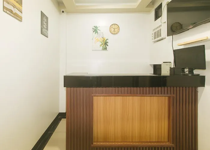 Hotel Urbanview At Mherylle's Near Ust Manila