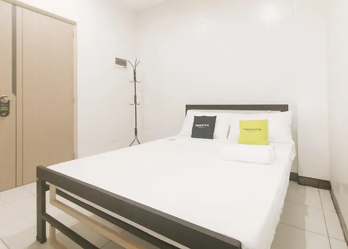 Hotel Urbanview At Mherylle's Near Ust